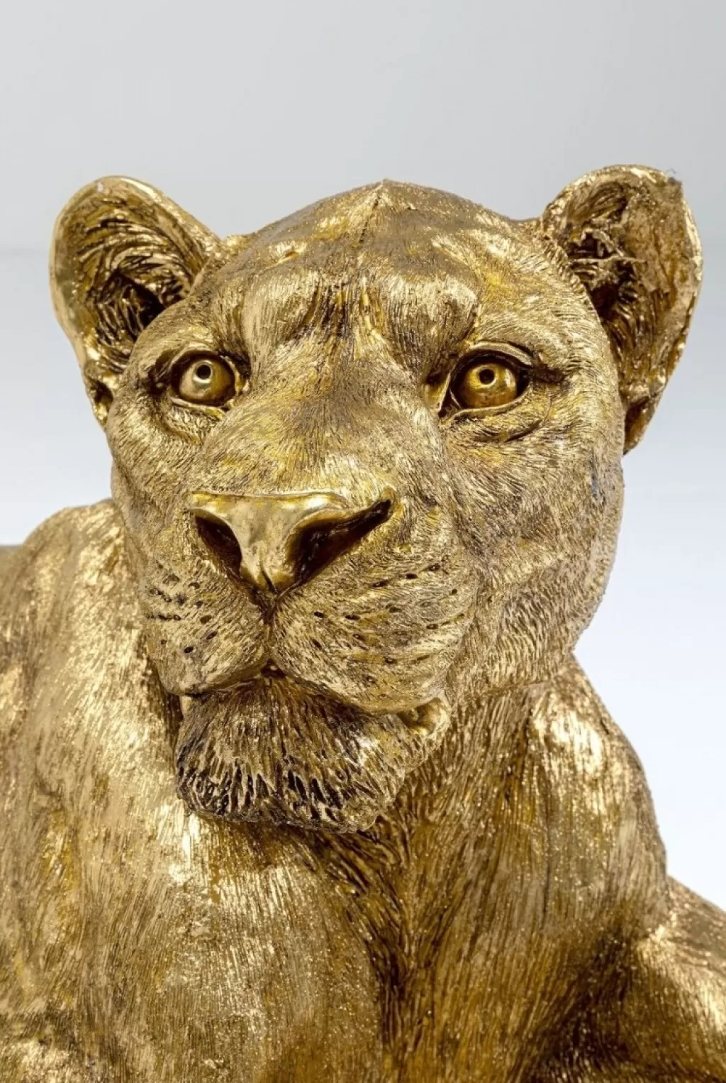 KARE Design - Sculpture Majestueuse de Lion Doré sur Piédestal - Objet Décoratif Élégant - 113 cm (Or)