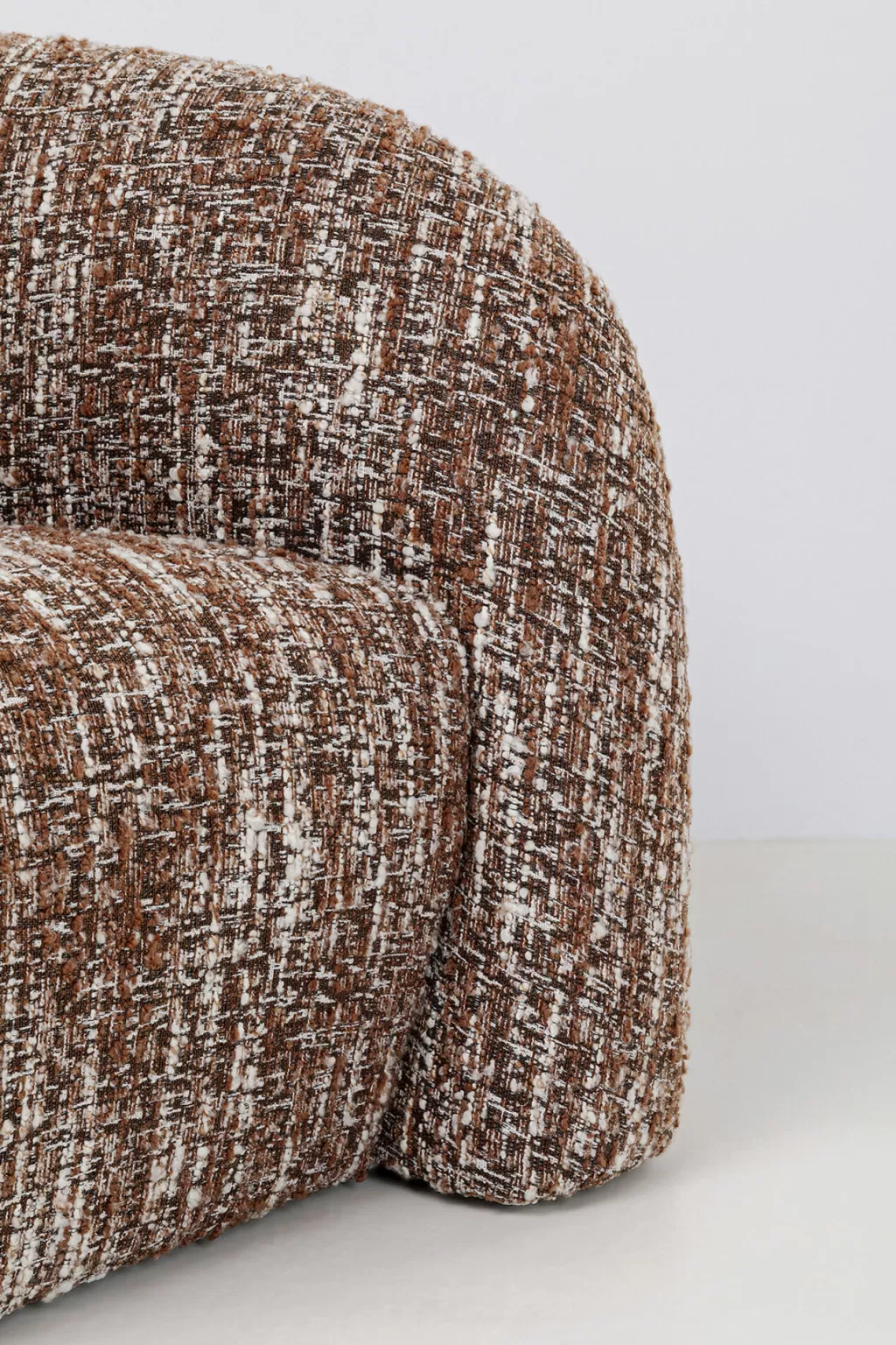 Canapé 2 places Livia en tissu chiné brun – Design contemporain longueur 201 cm – KARE