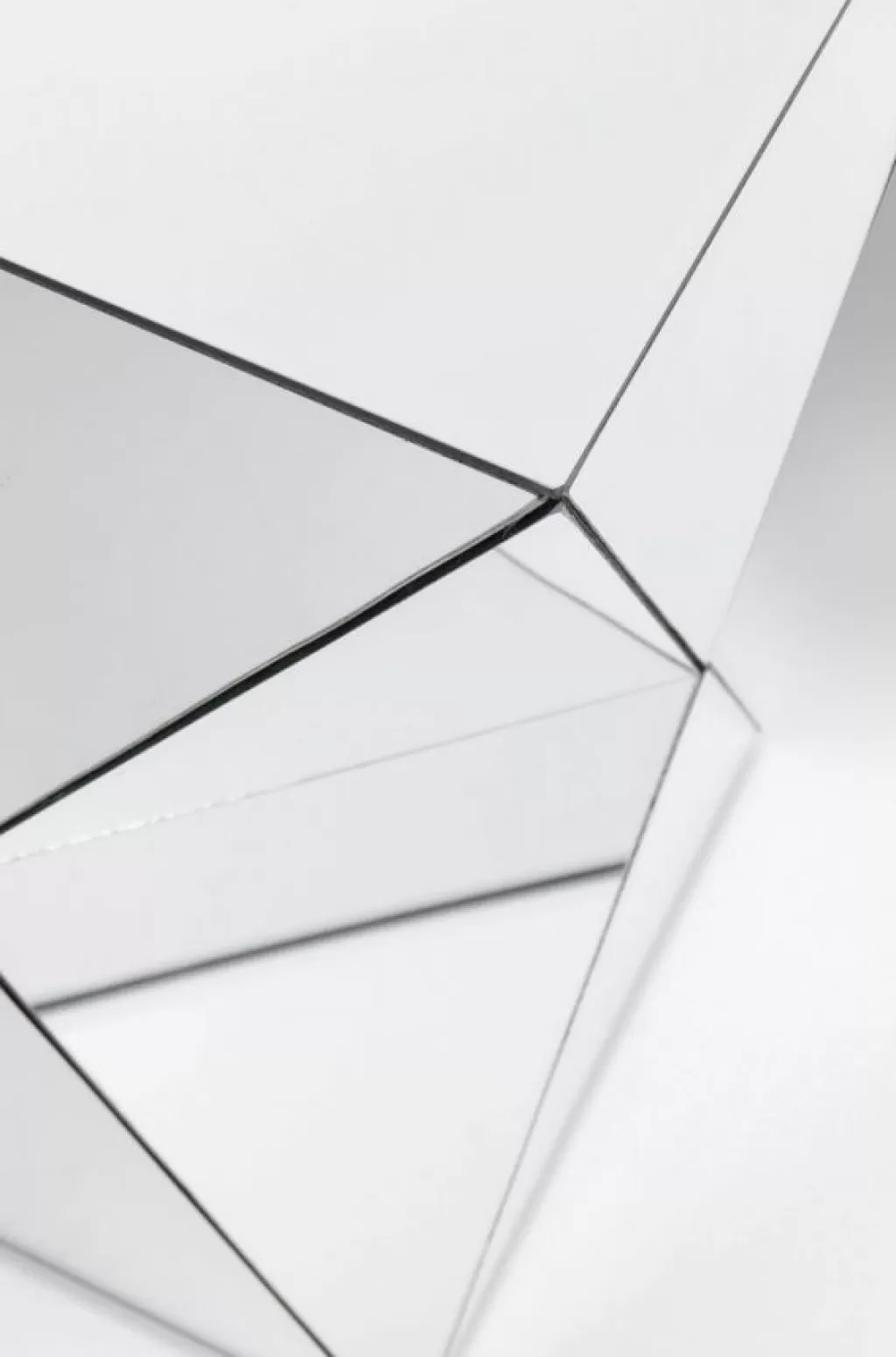 Table d'appoint triangulaire élégante par KARE Design - Moderne et fonctionnelle 32 x 32 cm