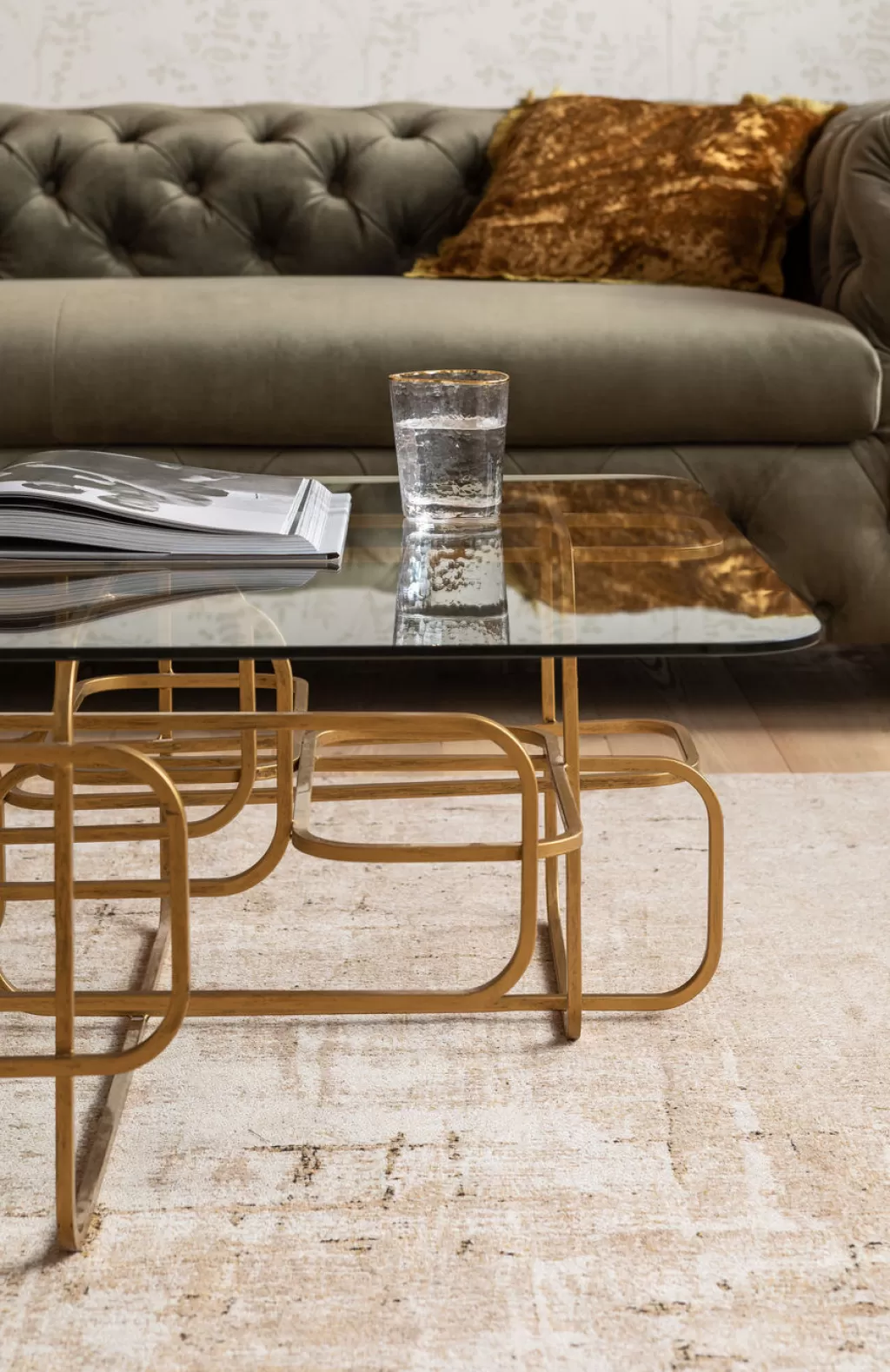 Table Basse Design Meander Doré - Modèle Élégant 140x80 cm par KARE, Idéale pour Salon Contemporain