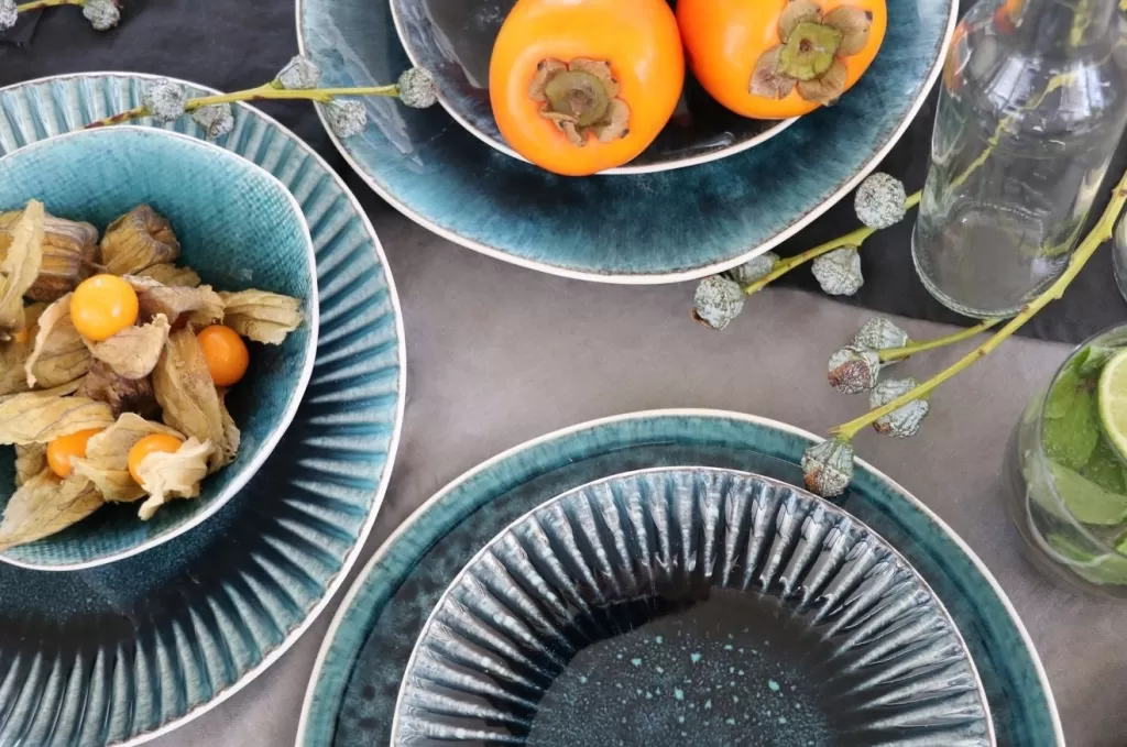 Assiette de design scandinave Mustique - Plateau moderne à bordure texturée - Diamètre 29 cm pour service élégant