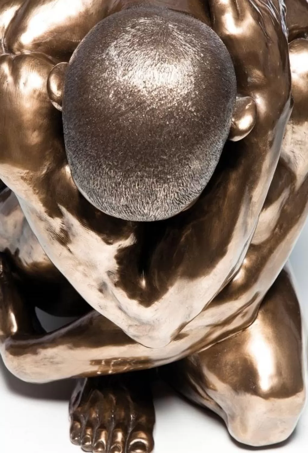 Décoration d'intérieur KARE-Design - Sculpture Moderne « Étreinte Masculine » en Bronze Patiné - 54 cm