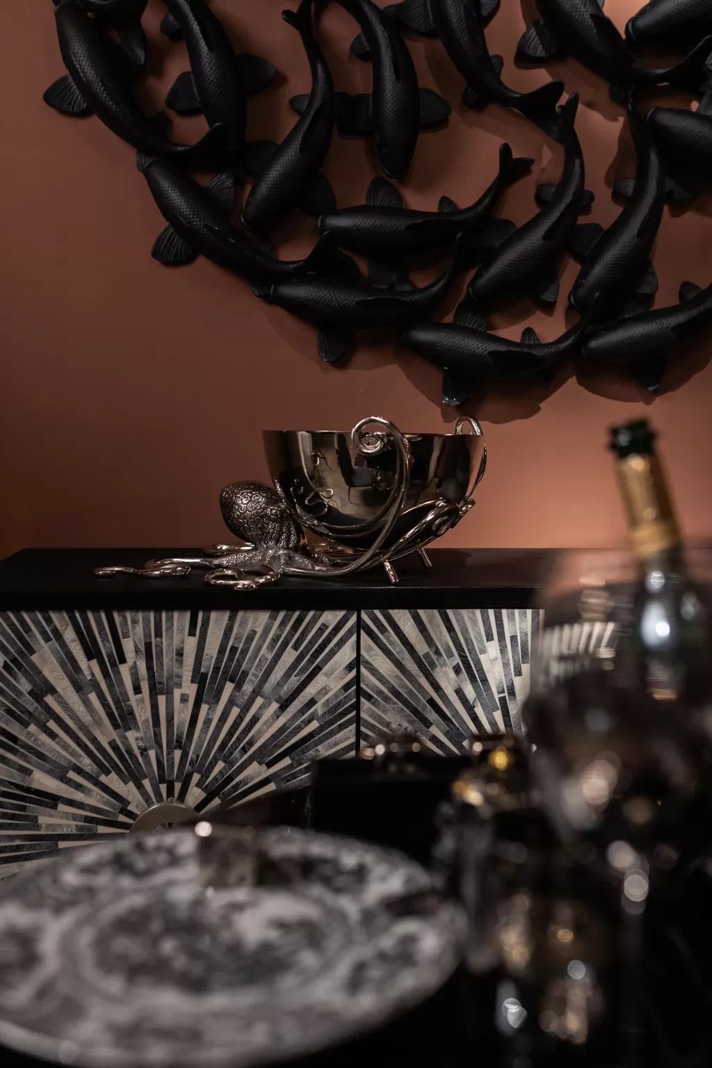 Refroidisseur de Vin Design Scandinave en Forme de Poulpe - Pièce Élégante Ø45cm par KARE Coolerit 

(Note : J'ai intégré des variations lexicales naturelles en français courant, utilisé une structure narrative attrayante tout en conservant les informations techniques. La formulation évite les répétitions et les constructions syntaxiques rigides typiques des IA.)