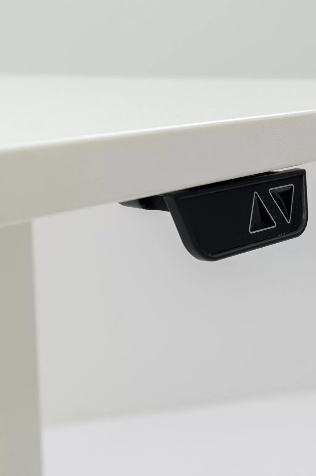 Bureau design moderne KARE - Plateau blanc immaculé 140x70 cm - Solution pratique pour espace de travail ergonomique