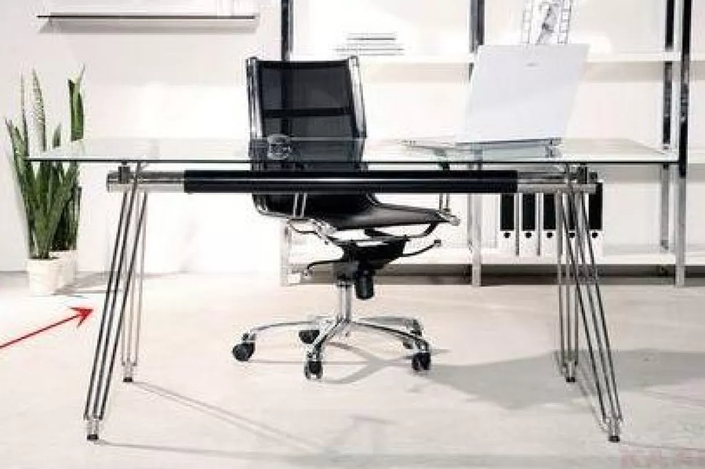 Bureau design KARE Collection Officia - Plateau de travail ergonomique en bois massif, style épuré pour espace professionnel