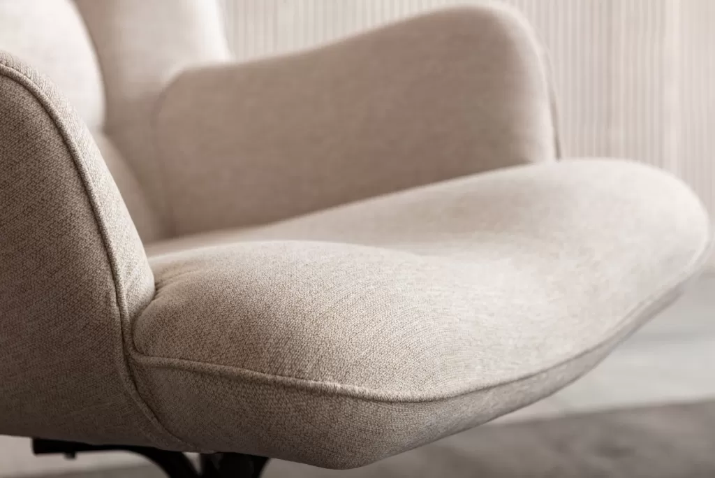 Fauteuil pivotant Oscar design scandinave - Cuir souple crème par KARE, Confort ergonomique ajustable