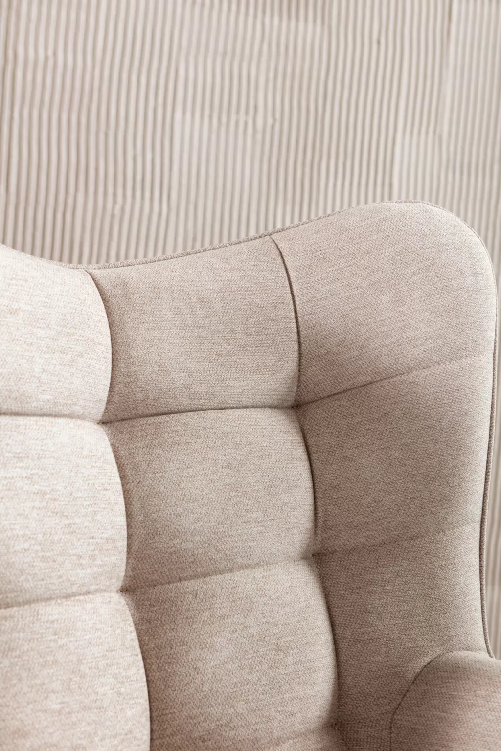 Fauteuil pivotant Oscar design scandinave - Cuir souple crème par KARE, Confort ergonomique ajustable