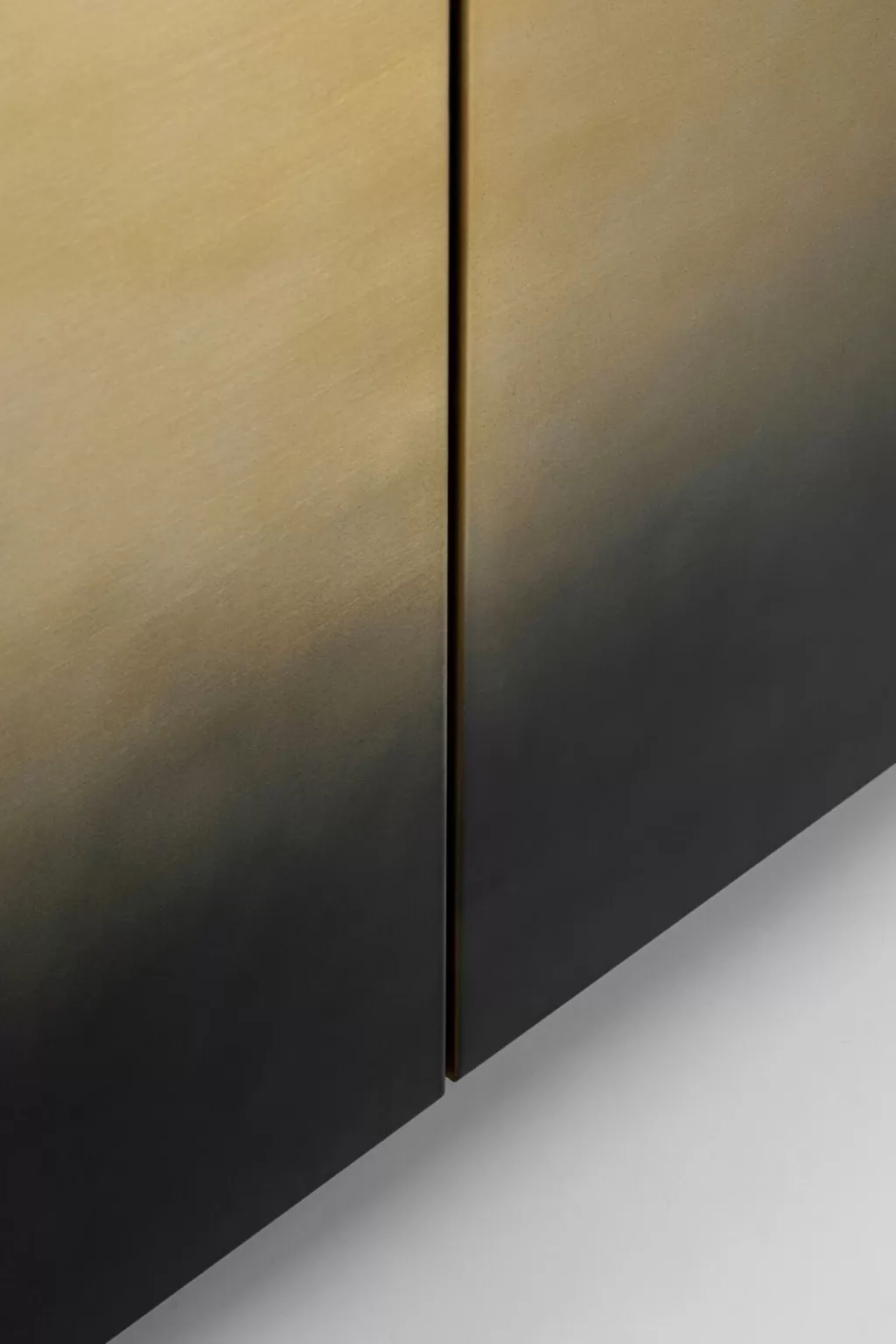 Étagère murale design Prezioso - Structure en acier brossé et plateau en chêne vieilli - Dimensions 160x78 cm - Style scandinave pour salon moderne (Collection KARE Design)