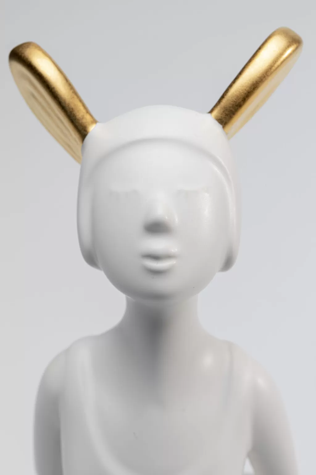 Dame Fière - Objet décoratif élégante en résine par KARE Design - 35 cm de haut
