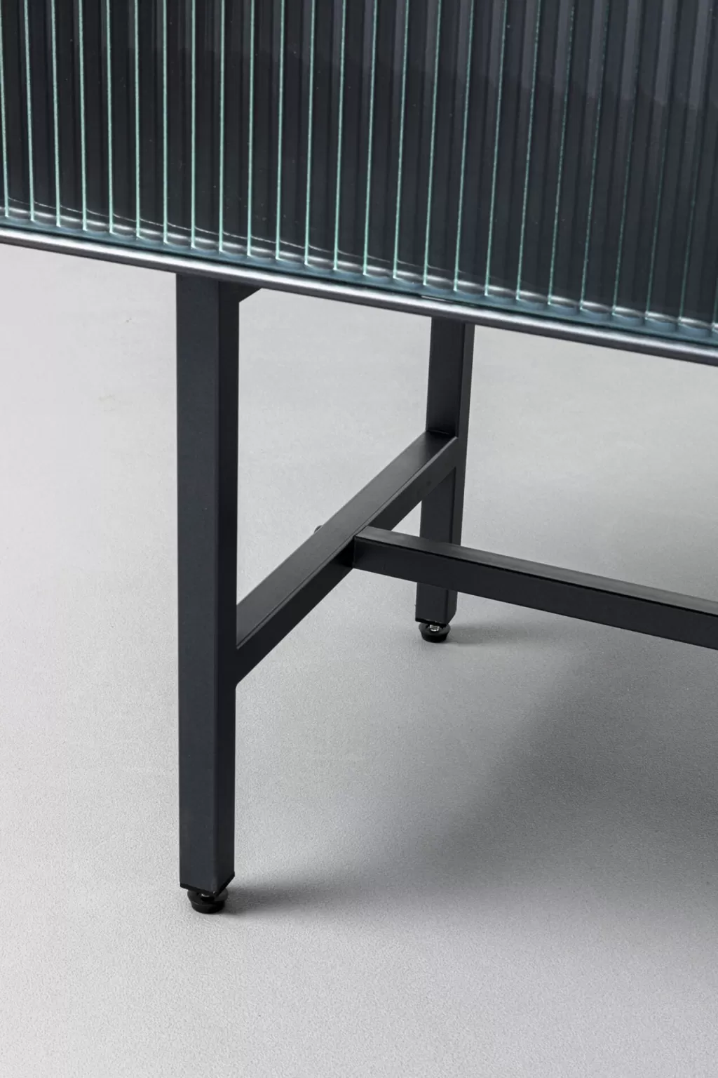Commode design San Diego par KARE - Tiroirs spacieux pour salon - Dimensions 150x90 cm