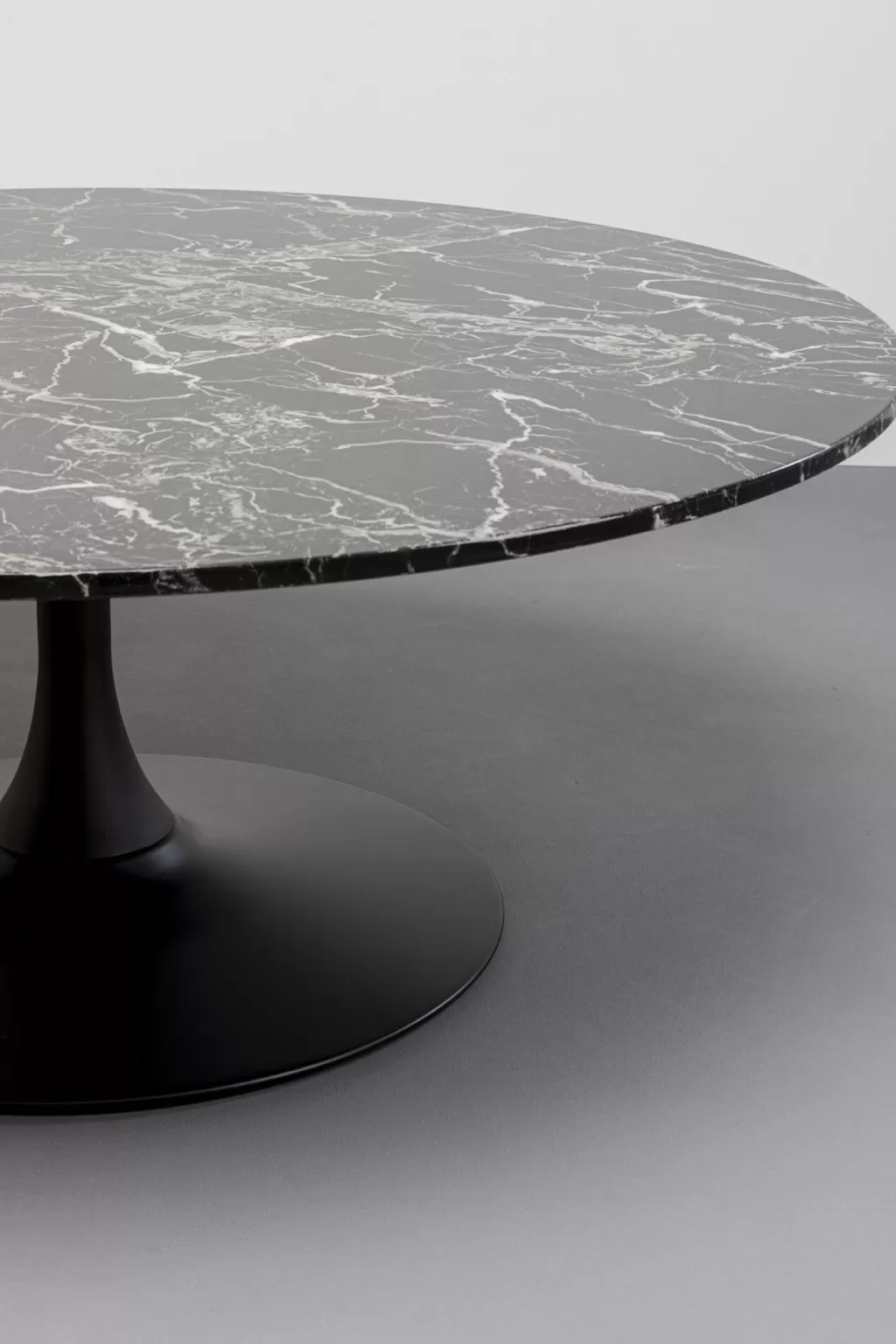 Table Basse Design Contemporain en Marbre Noir - KARE Schickeria, Diamètre 110 cm pour Salon Élégant