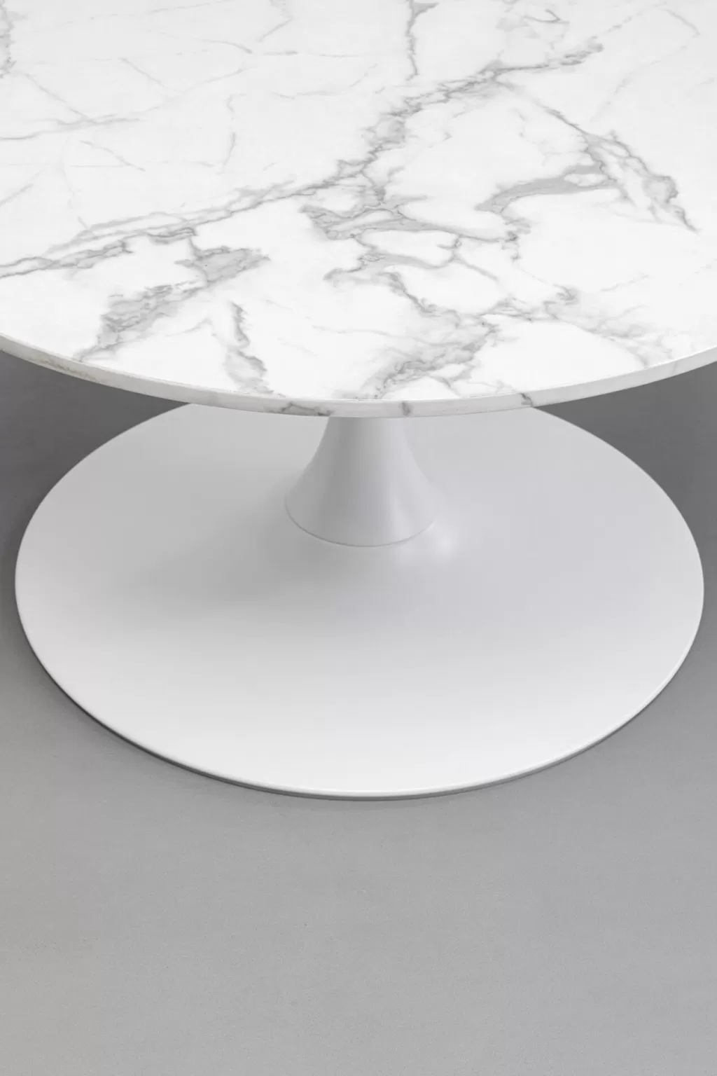 Table basse en marbre Schickeria - Design contemporain et élégant - Blanc pur - Diamètre 80 cm
