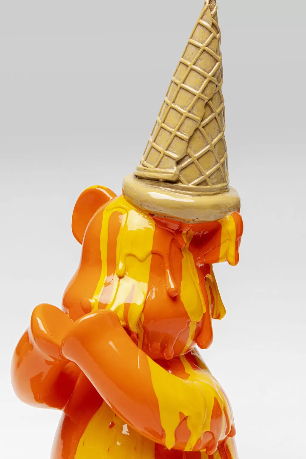 Nounours Gelato Assis en Peluche Orange - Déco Design Originale KARE 37 cm - Idée Cadeau Créative pour Intérieur Élégant