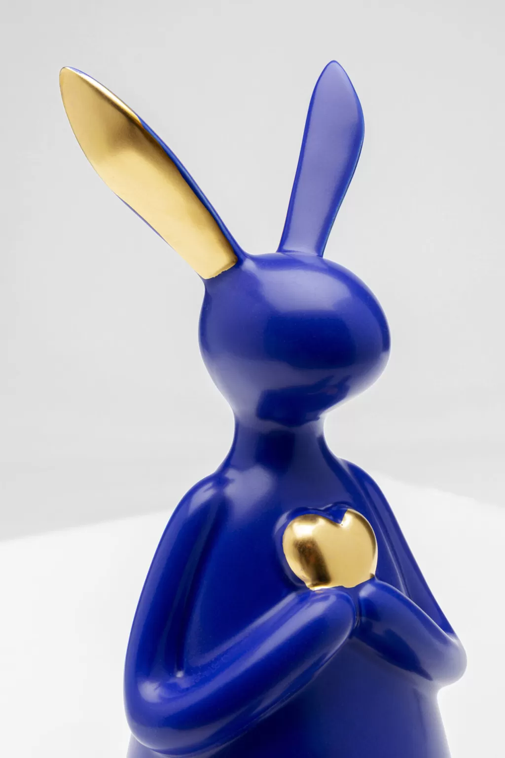 Figurine Décorative Lapin Assis en Forme de Cœur - Design Élégant en Bleu, 29 cm - KARE Collection
