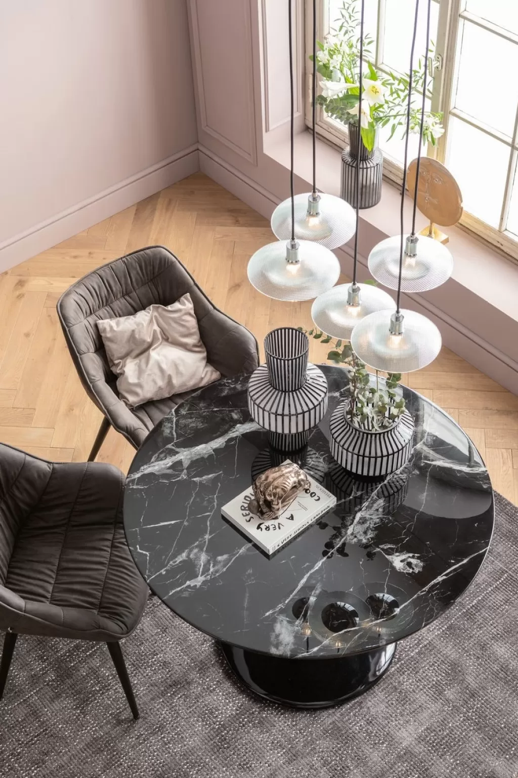 Table Ronde en Marbre Noir Élégante - Design Contemporain KARE, Diamètre 110 cm