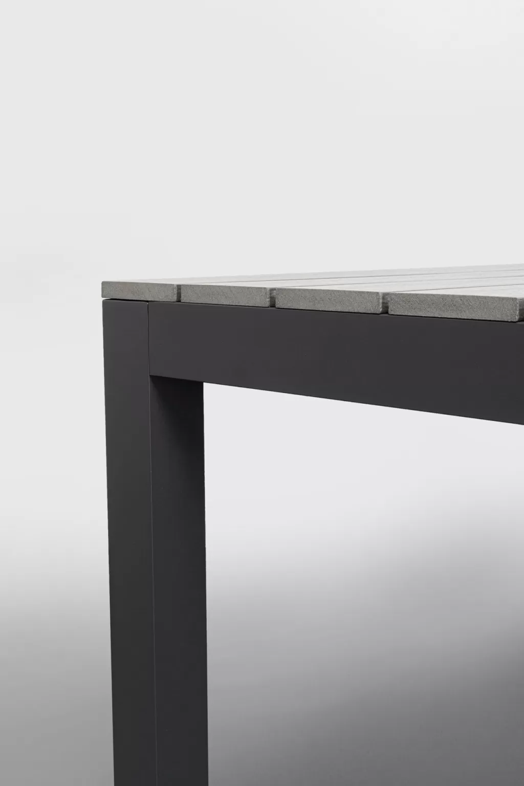 Table design Sorrento par KARE - Meuble d'extérieur élégant en gris anthracite (180x90 cm) - Idéale pour terrasses et jardins