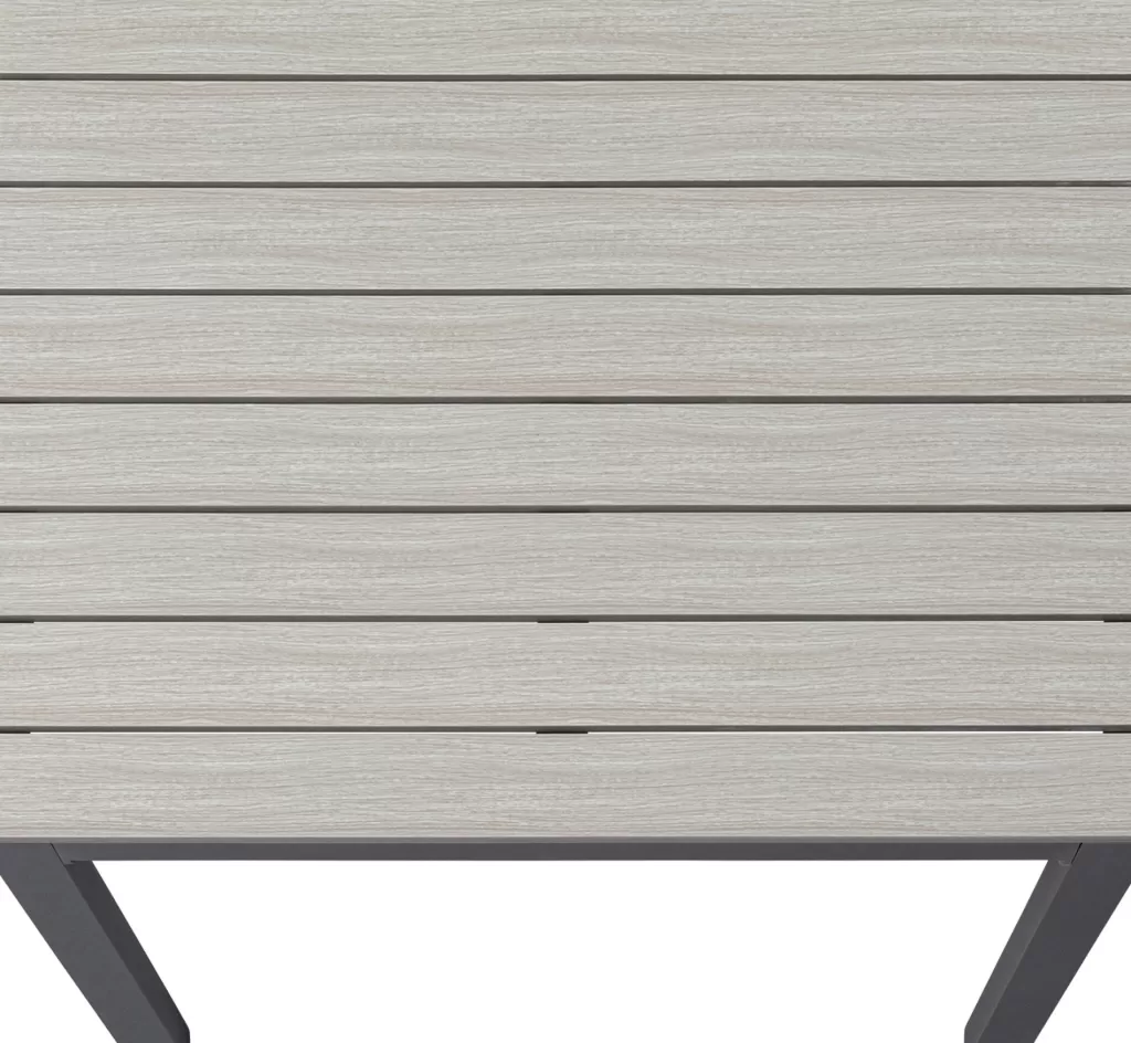 Table d'extérieur Sorrento en résine tressée - KARE Design - Ton harmonieux 80 cm de côté 

(Alternative plus détaillée : Table carrée Sorrento pour votre terrasse - Design contemporain KARE - Gris anthracite 80x80 cm avec structure aluminium)