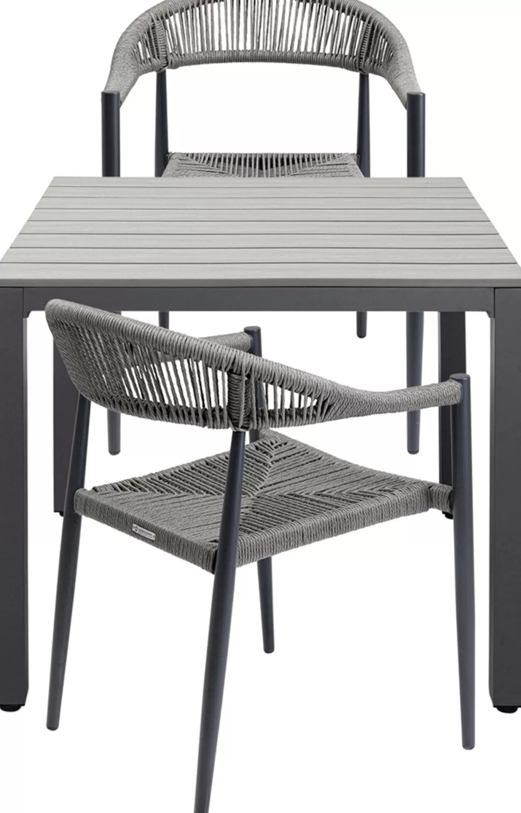 Table d'extérieur Sorrento en résine tressée - KARE Design - Ton harmonieux 80 cm de côté 

(Alternative plus détaillée : Table carrée Sorrento pour votre terrasse - Design contemporain KARE - Gris anthracite 80x80 cm avec structure aluminium)