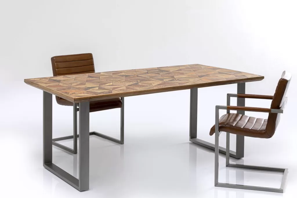 Table Stars par KARE Design - Métal brut au style industriel, dimensions 180 x 90 cm  
Surface robuste avec finition texturée, idéale pour espaces contemporains  
Design épuré alliant caractère brut et esthétique intemporelle