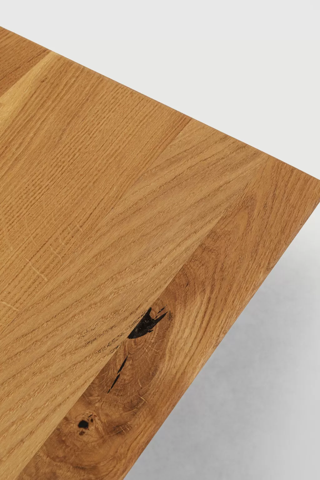 Table à manger design SYMPHONY en chêne massif - Structure en croix élégante, Noir intense 180x90 cm - Collection KARE