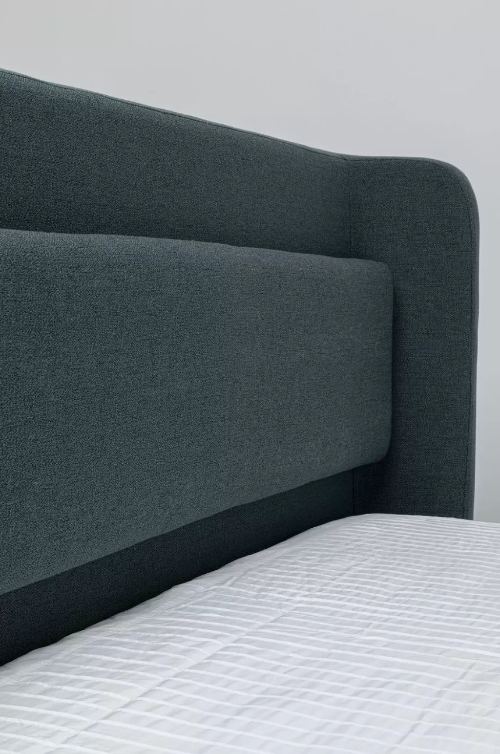 Lit Design Scandinave Tivoli - KARE Edition, Vert Naturel 160x200 cm - Matelas Confort Intégré pour Chambre Contemporaine