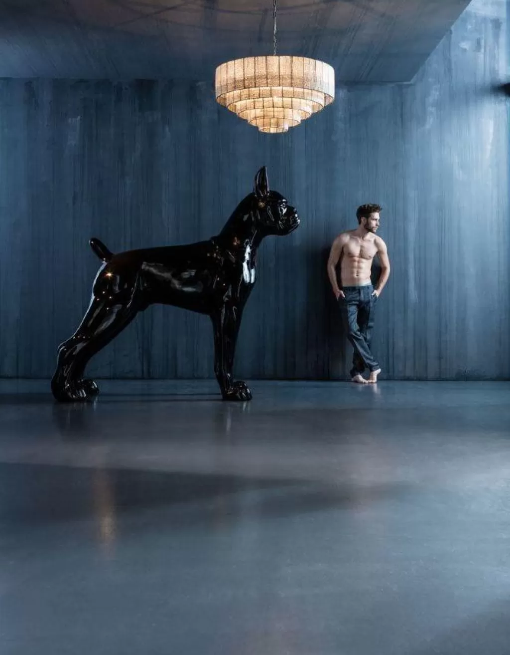 KARE Design - Sculpture Décorative Majestueuse Toto XL Grand Chien Noir - Statue d'Intérieur Élégante 180 cm
