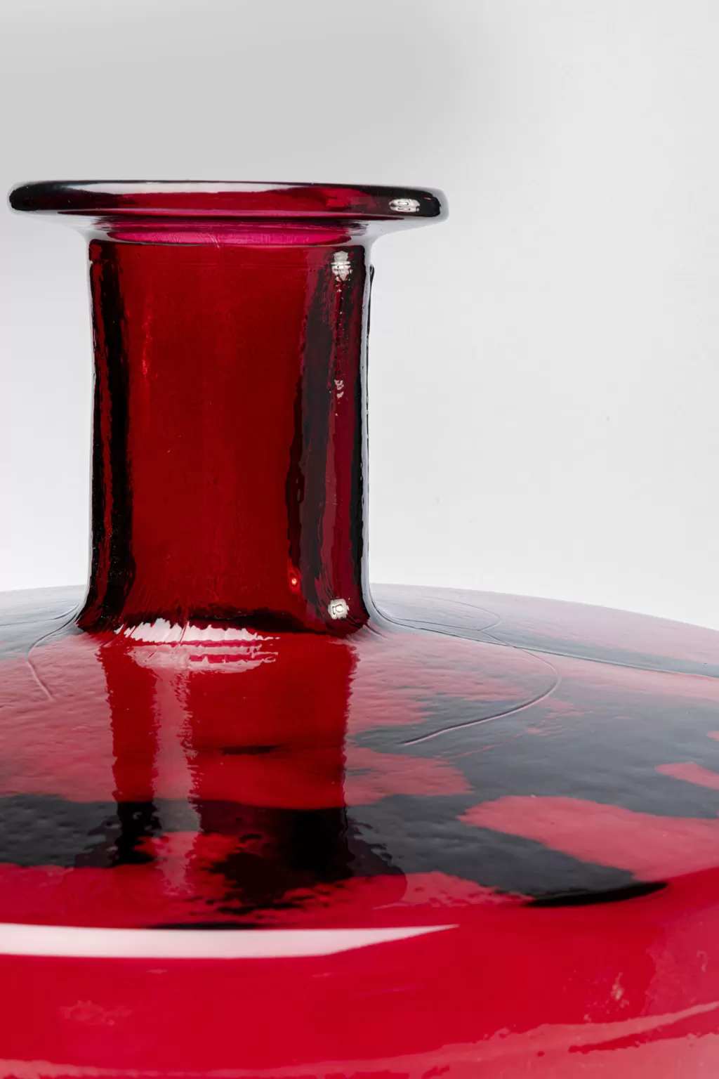 Vase design Tutti en céramique rouge - Déco intérieure contemporaine 45 cm par KARE 

(Le modèle 