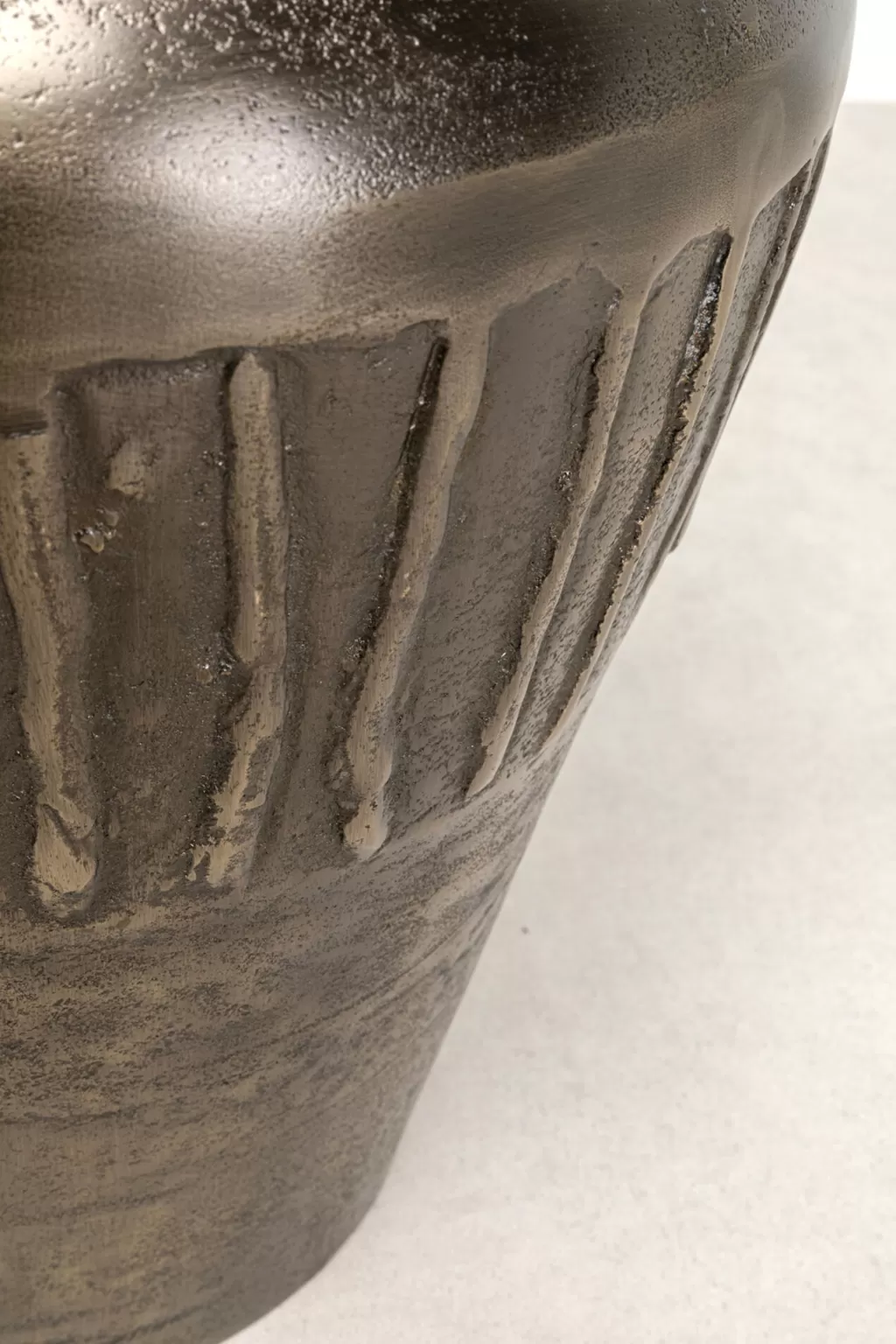 Vase design Uria en céramique soufflée - 55 cm de hauteur, collection scandinave KARE pour intérieur moderne