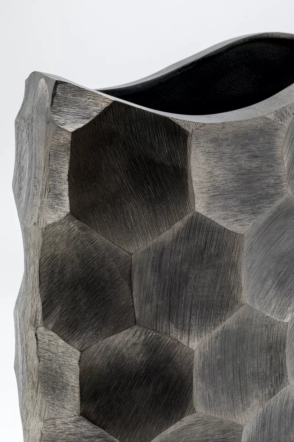 Vase décoratif Sacramento à finition argent antique - KARE Design, élégante pièce de décoration intérieure - Hauteur 59 cm