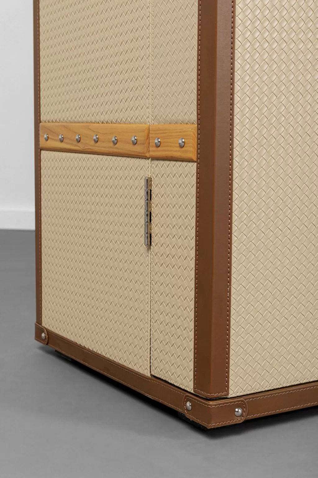 Armoire de bar design VENEZIA en crème - KARE Design - Dimensions généreuses 100x114 cm - Style contemporain et élégant pour votre intérieur