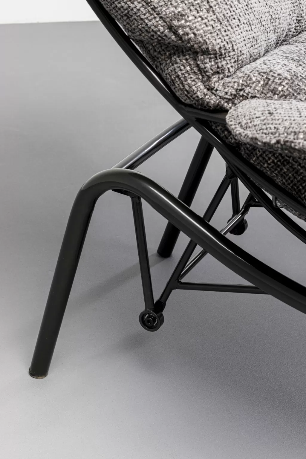 Fauteuil pivotant design Vienne - Gris anthracite velours par KARE Design | Salon contemporain élégant