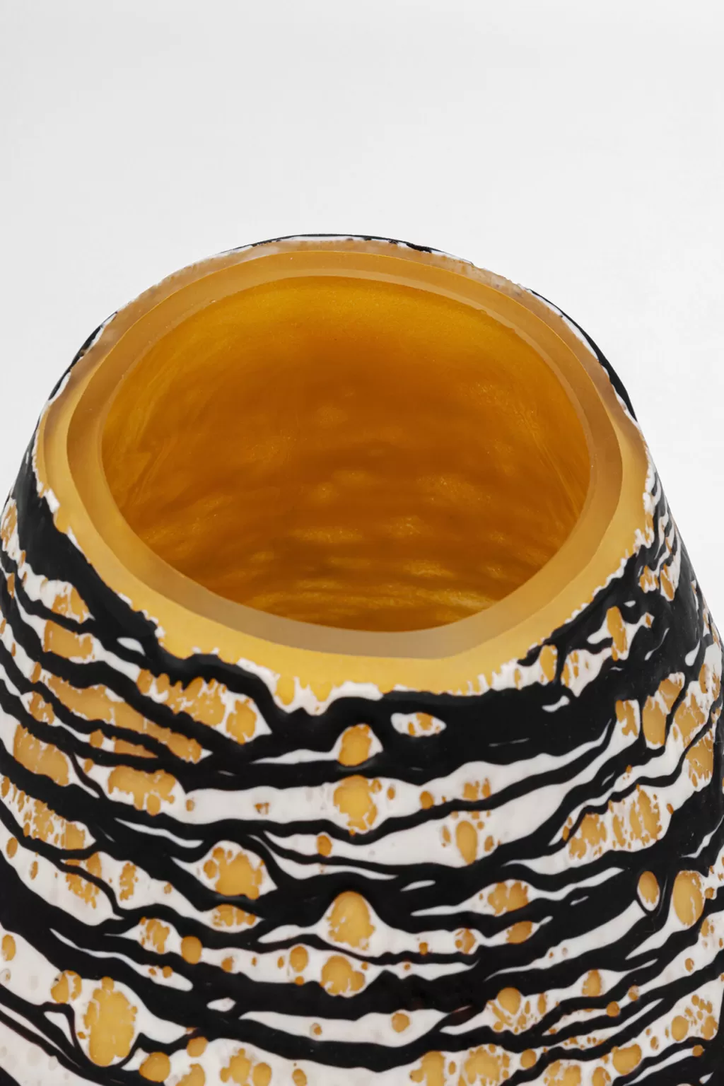 Vase Design Volante en Résine Ambré - Décoration Élégante pour Salon - Hauteur 27 cm - Style Moderne KARE