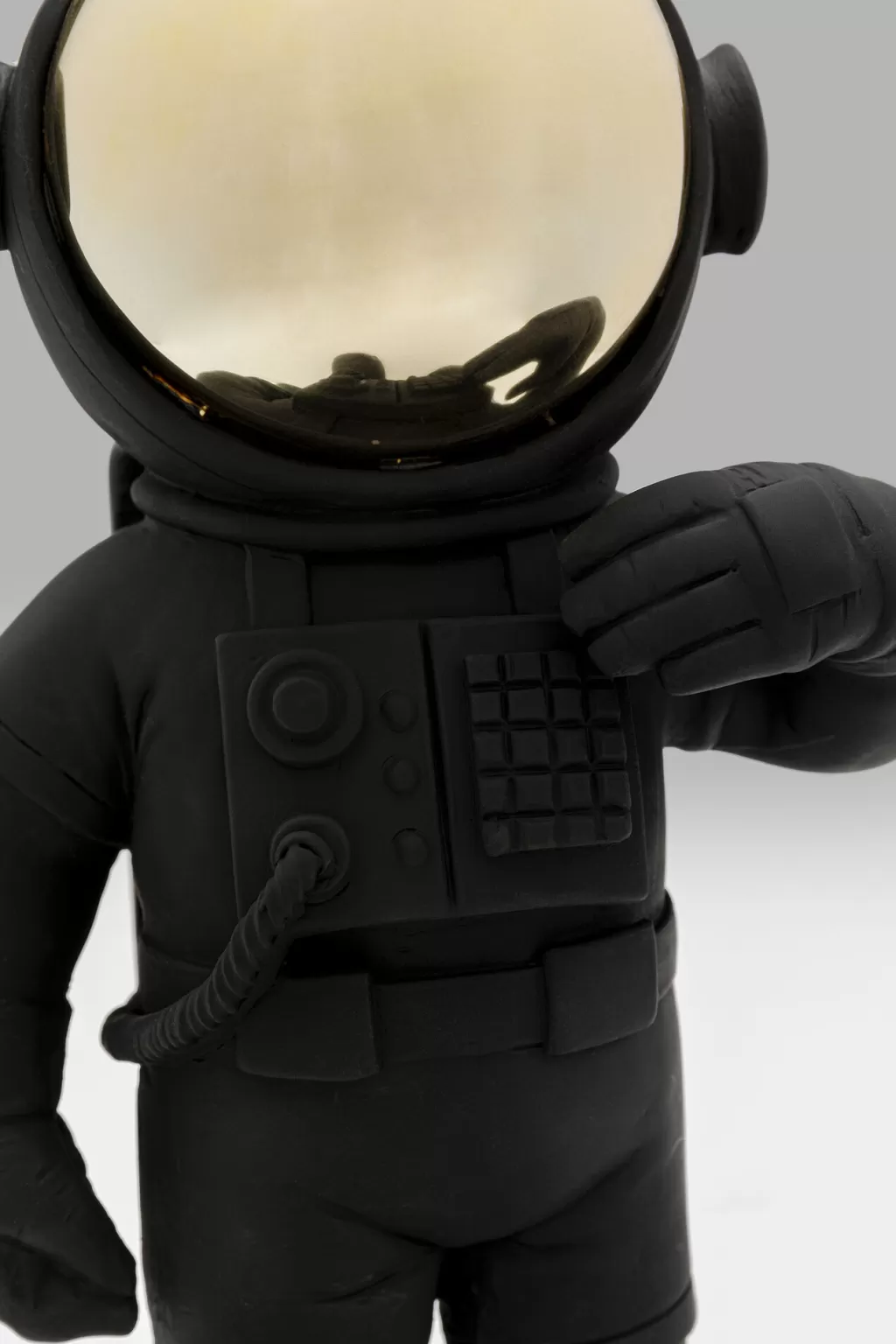 KARE Design - Figurine Astronaute Décoratif Élégant - Décoration Murale Contemporaine en Noir 27 cm