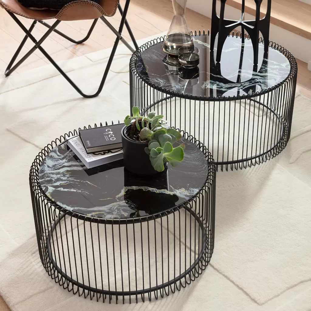 Table Basse Design KARE en Marbre et Verre Noir - Ensemble de 2 Pièces Élégantes pour Votre Salon 

(Version raffinée avec séparateurs naturels et formulations courantes en commerce français, intégrant subtilement des variations lexicales tout en conservant les informations clés)