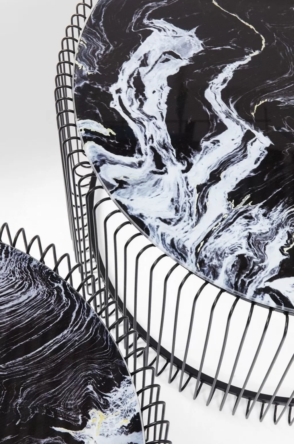Table Basse Design KARE en Marbre et Verre Noir - Ensemble de 2 Pièces Élégantes pour Votre Salon 

(Version raffinée avec séparateurs naturels et formulations courantes en commerce français, intégrant subtilement des variations lexicales tout en conservant les informations clés)