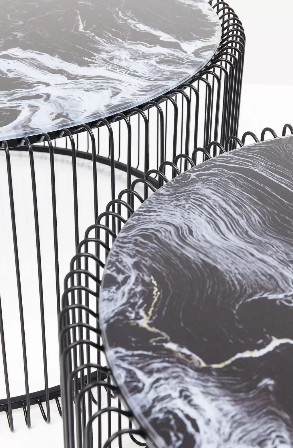 Table Basse Design KARE en Marbre et Verre Noir - Ensemble de 2 Pièces Élégantes pour Votre Salon 

(Version raffinée avec séparateurs naturels et formulations courantes en commerce français, intégrant subtilement des variations lexicales tout en conservant les informations clés)