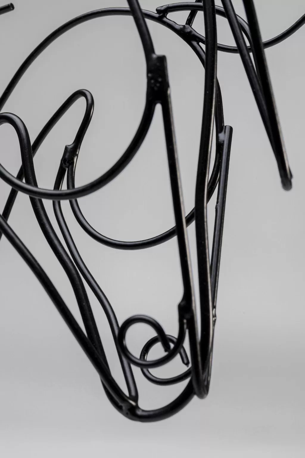 Décor Mural Cheval en Fil Métallique - Sculpture Élégante 51cm par KARE Design pour Intérieur Contemporain