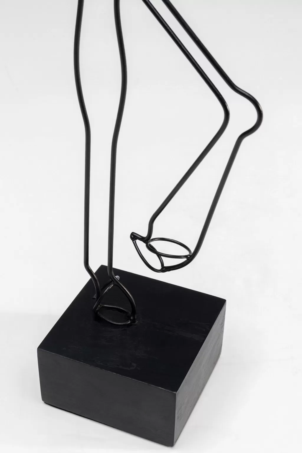 Décor Mural Cheval en Fil Métallique - Sculpture Élégante 51cm par KARE Design pour Intérieur Contemporain