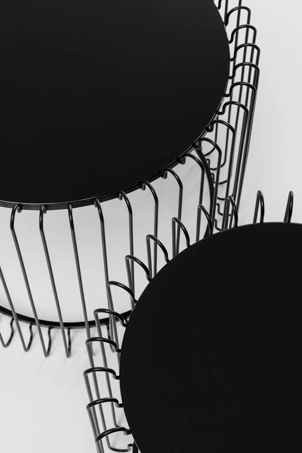Lot de 2 tables basses design contemporain « Wire Live » - Structure métallique épurée par KARE Design - Noir intense pour intérieurs modernes
