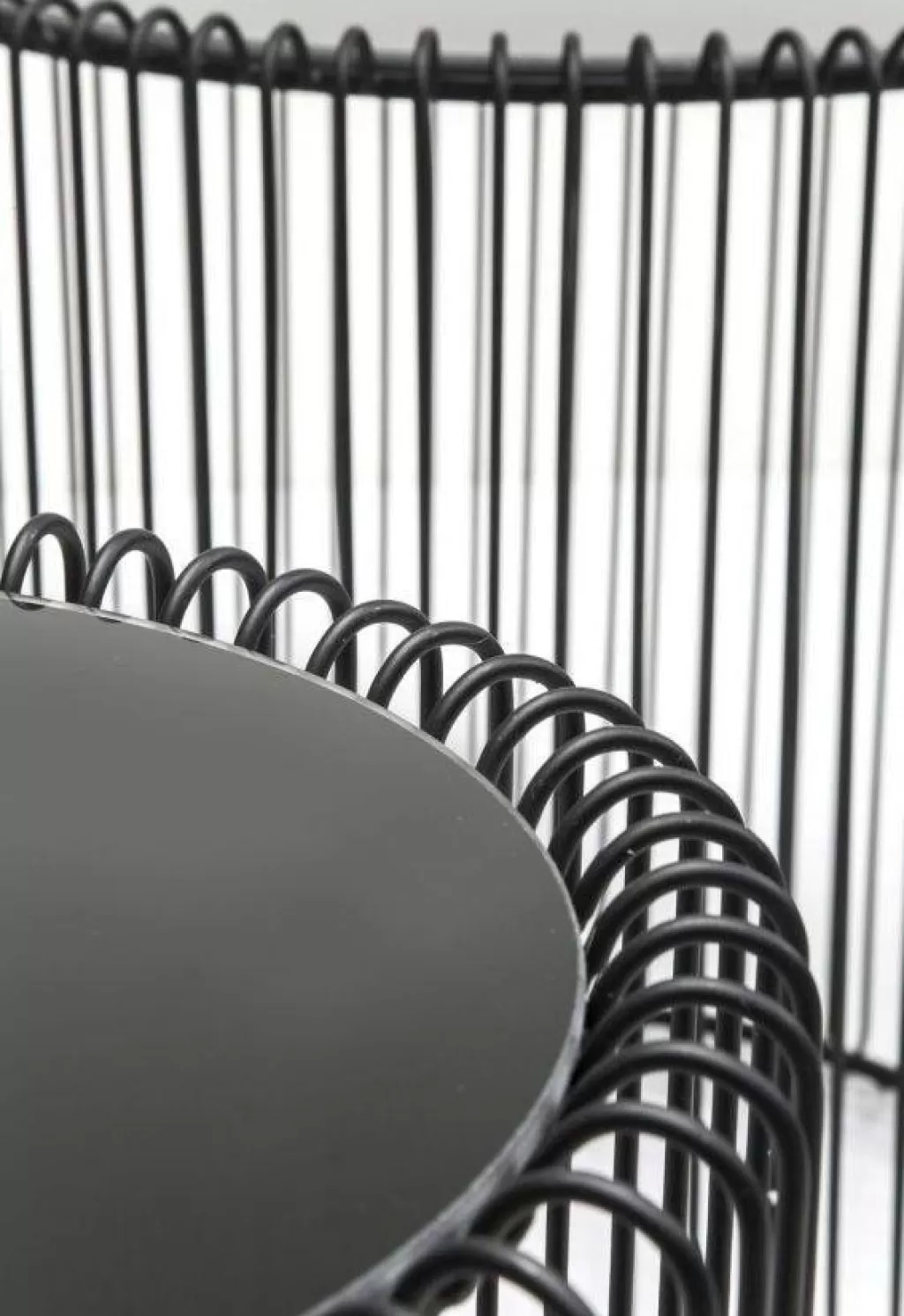 KARE Design : Table d'appoint moderne Wire, Noir - Diamètre 44 cm - Lot de 2, design sobre et intemporel
