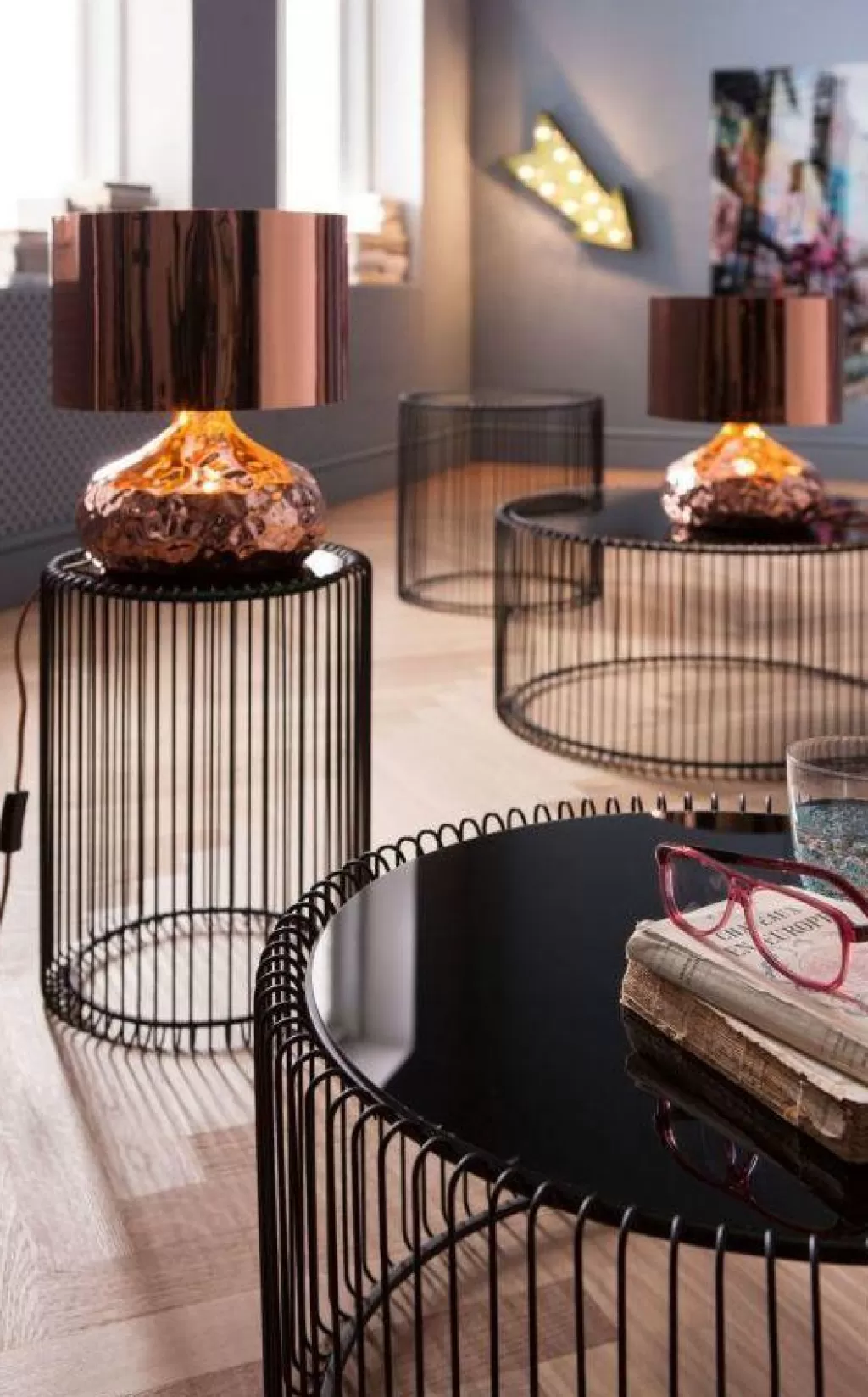 KARE Design : Table d'appoint moderne Wire, Noir - Diamètre 44 cm - Lot de 2, design sobre et intemporel