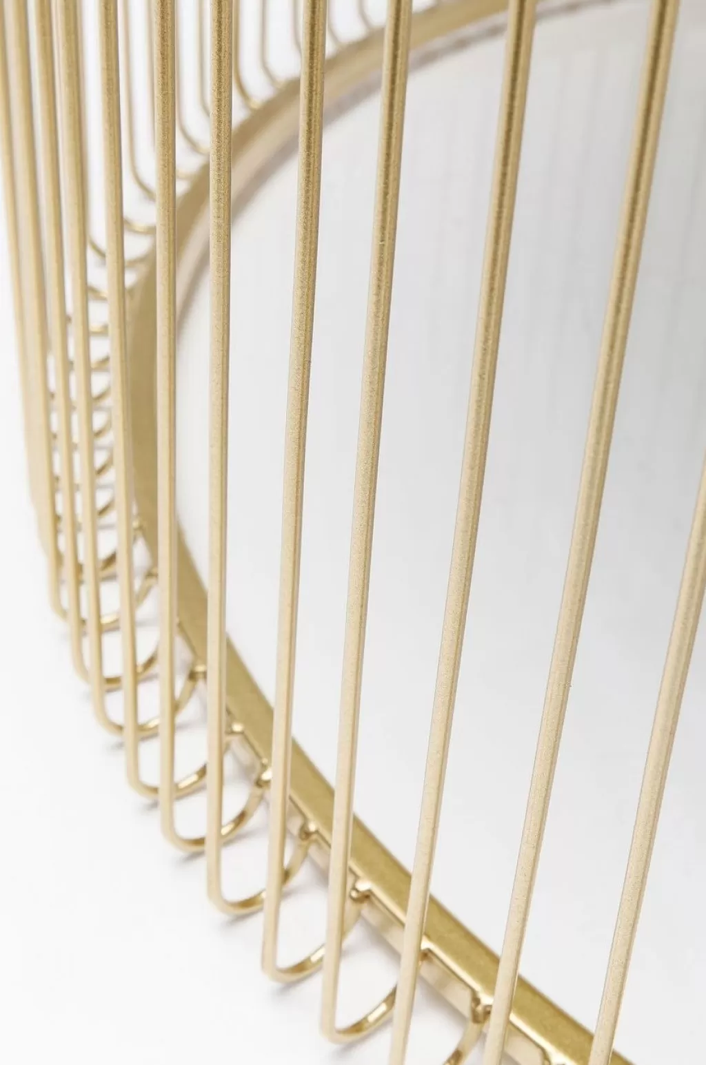 Table basse design Wire Uno - Finition laiton vieilli Ø80cm par KARE, élégance intemporelle pour votre salon