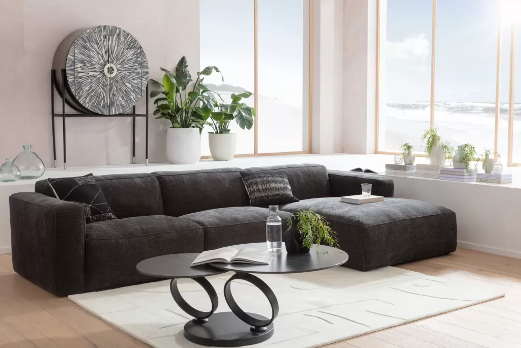 Comptoir bar mobile design Zoom par KARE - Forme circulaire moderne, palette graphique noir sur blanc - Dimensions élégantes 160 cm de hauteur x 100 cm de diamètre